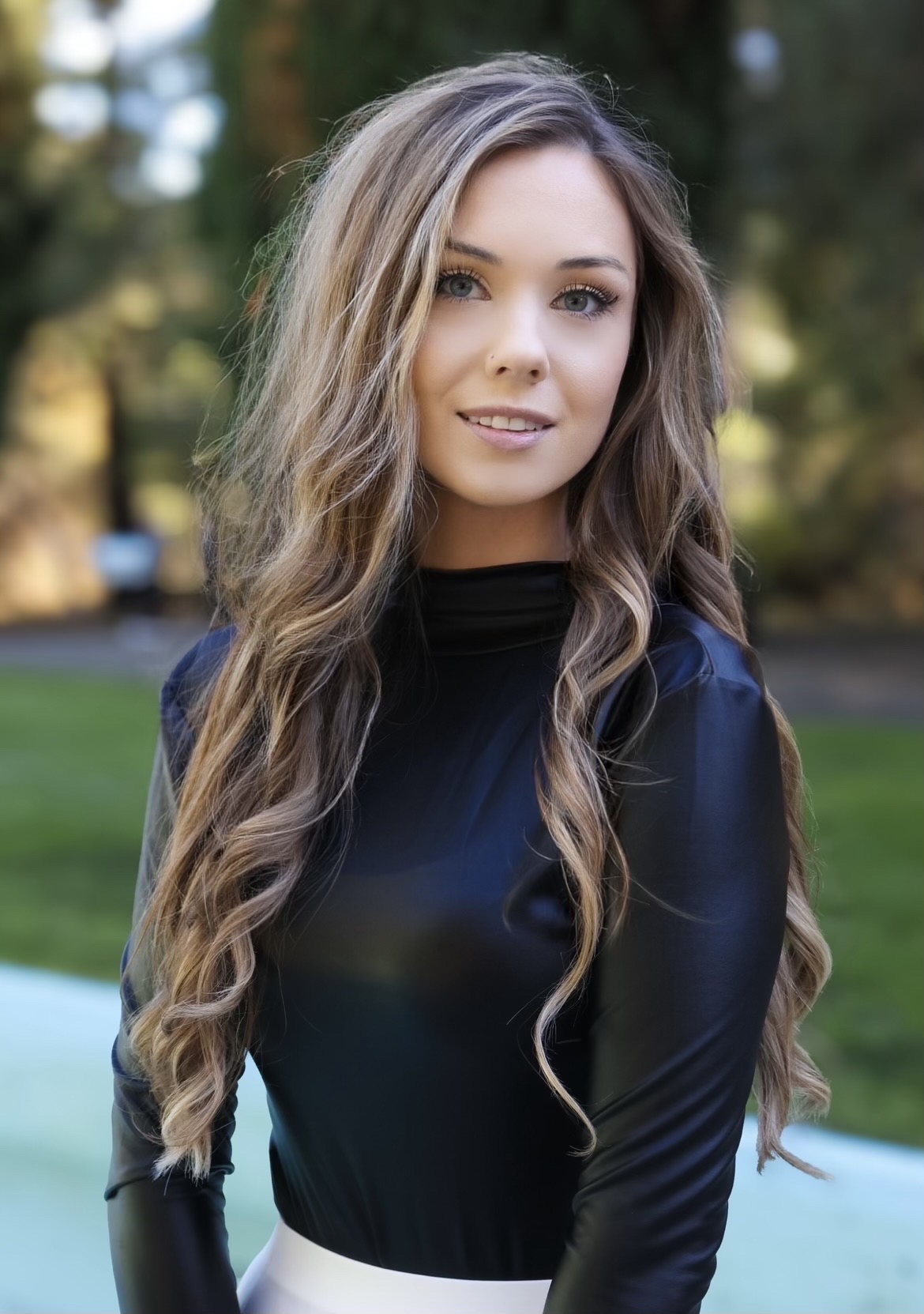 Lindsey  H